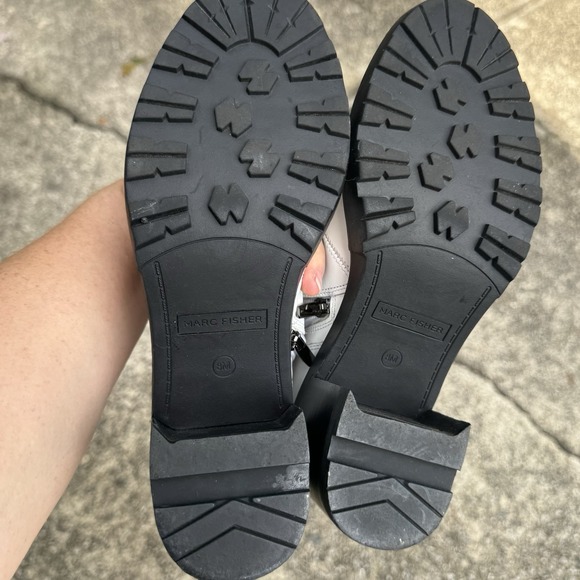 Marc Fisher Women's Sz 8 M Laboni Boot White Leather Combat With Black Lug Sole - Picture 14 of 15